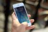 La lumière bleue de l'écran du smartphone: les dommages et les moyens de protéger