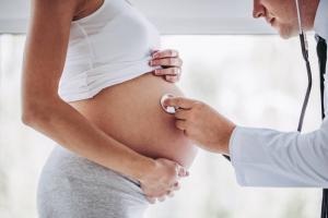 Cholestase intra-hépatique pendant la grossesse: Causes, symptômes et traitement