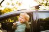 Pourquoi ne peut pas laisser seuls les enfants à l'intérieur de la voiture en été