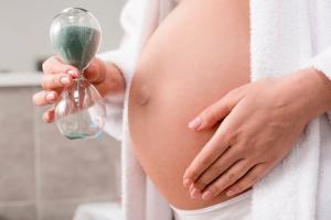 Accouchement après quarante ans: ce que vous devez savoir sur la grossesse tardive et comment vous y préparer
