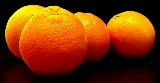 Oranges - orange,