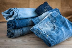 Combien de fois se laver les jeans, et comment le faire droit