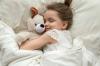 Sommeil de l'enfant en vacances: comment ne pas sortir du régime - conseils d'un médecin du sommeil