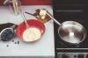 Recette de crêpes parfumées aux baies étape par étape: comment faire cuire en 10 minutes