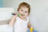 TOP 5 des mythes sur les dents de lait auxquels les parents croient