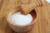 Les médecins ont cité 4 raisons pour lesquelles vous devez manger plus de sel
